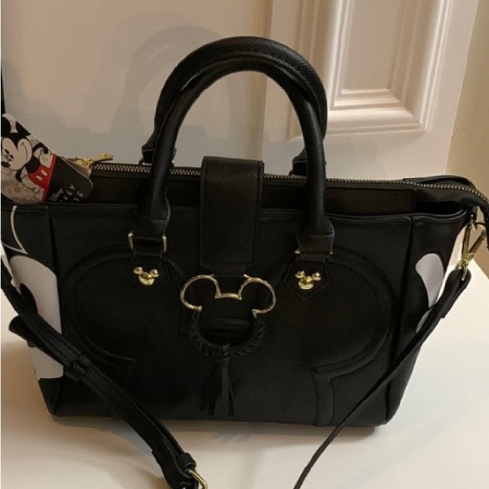 NWT/ Walt DISNEY Mickey Mouse Purse with Shoulder Strap